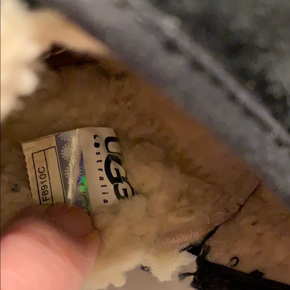 Ugg flats - Picture 6 of 7